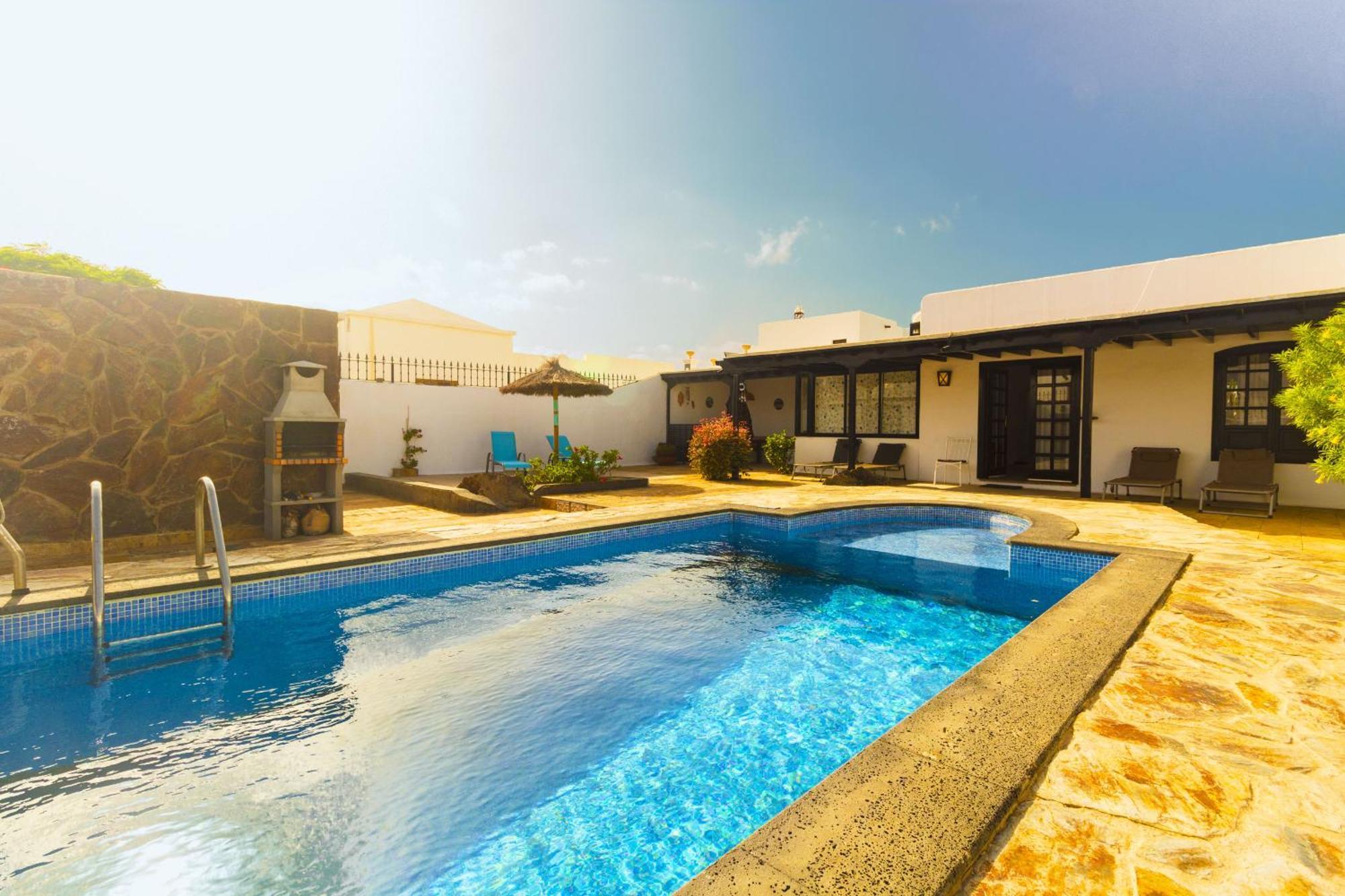 Luxury Villa Alfred Puerto del Carmen  Luaran gambar